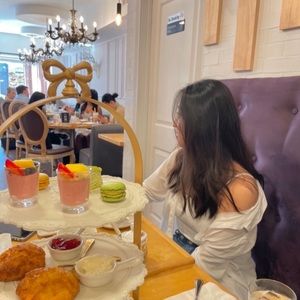 Meet your Posher, Miji